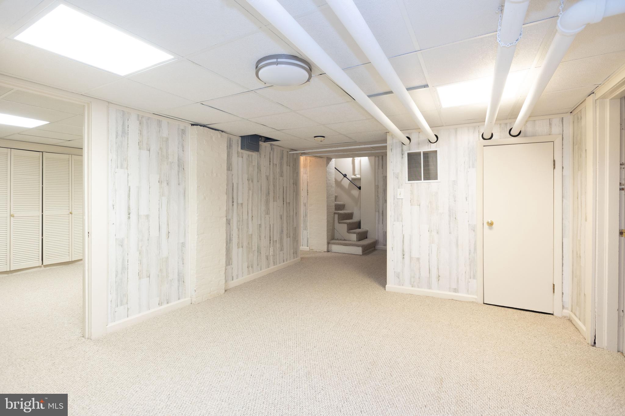 ROLAND PARK - Residential