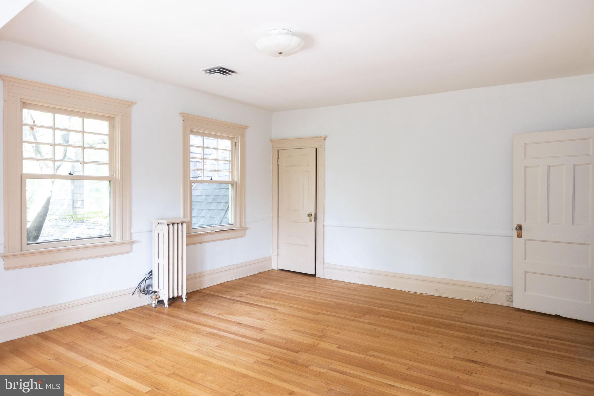 ROLAND PARK - Residential