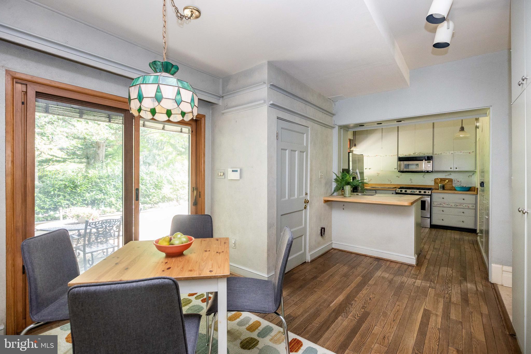 ROLAND PARK - Residential