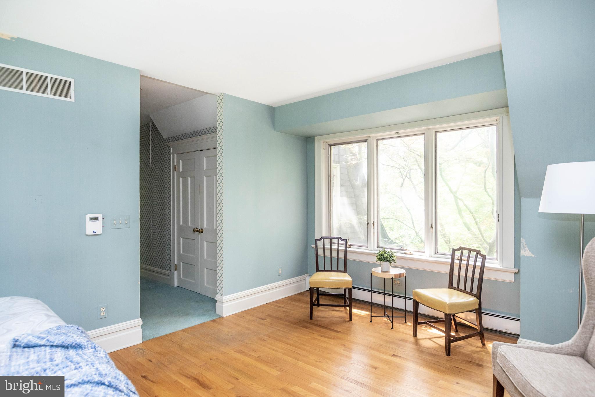 ROLAND PARK - Residential