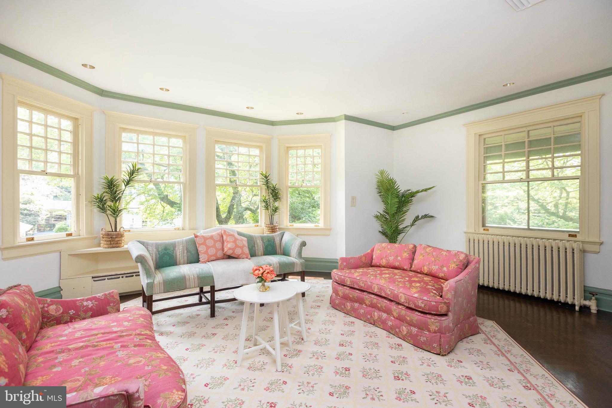 ROLAND PARK - Residential
