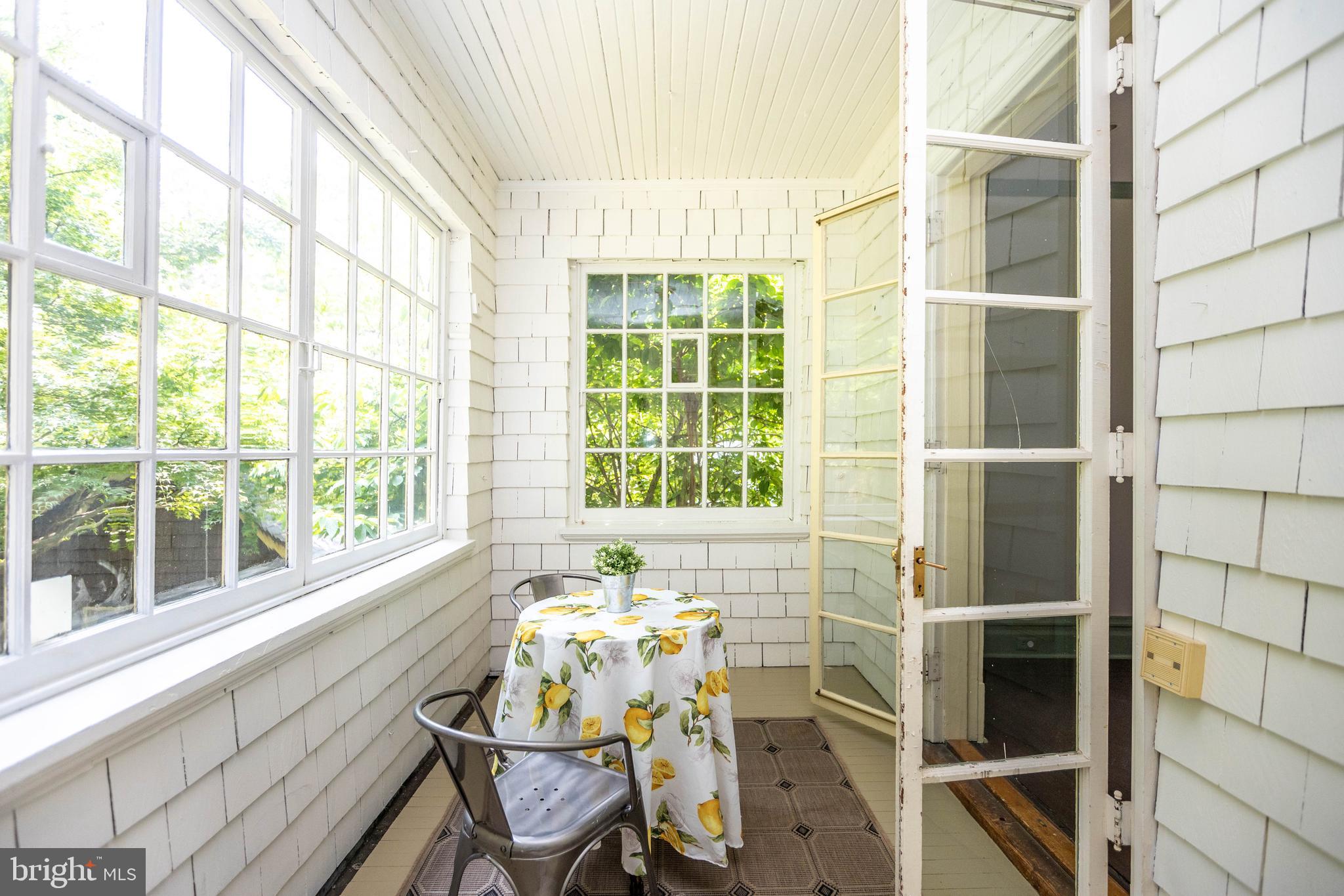 ROLAND PARK - Residential