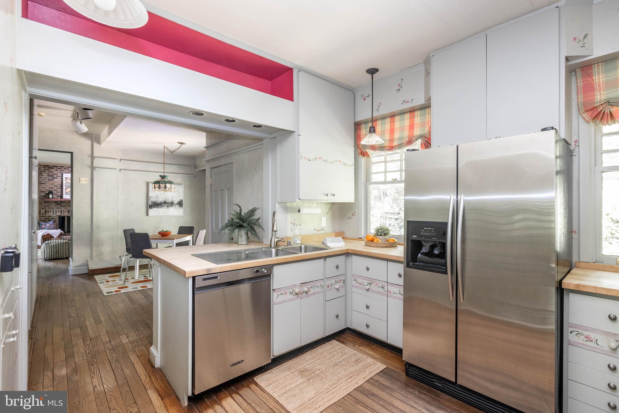 ROLAND PARK - Residential