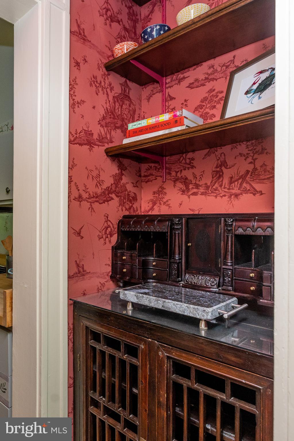 ROLAND PARK - Residential