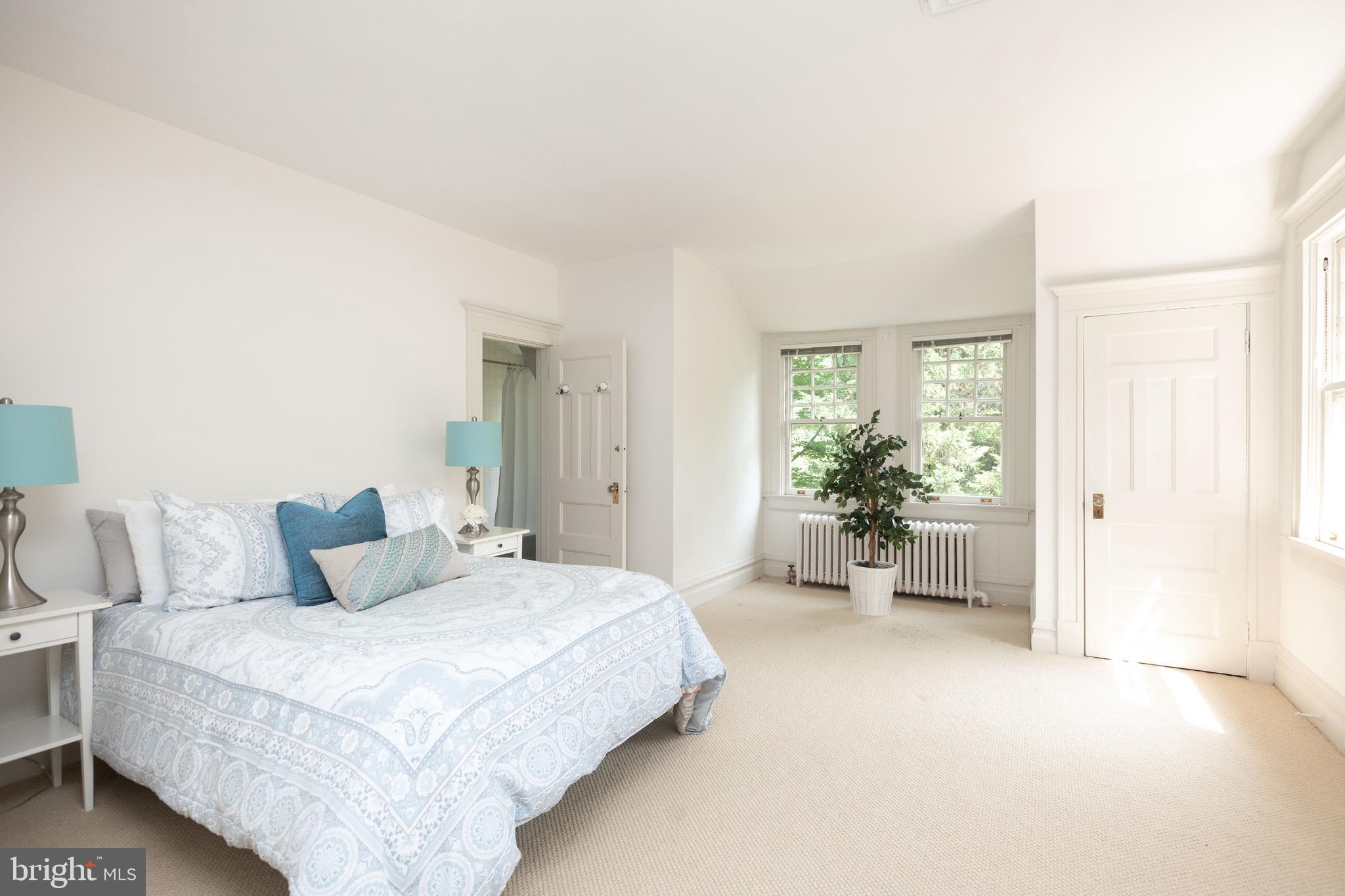 ROLAND PARK - Residential