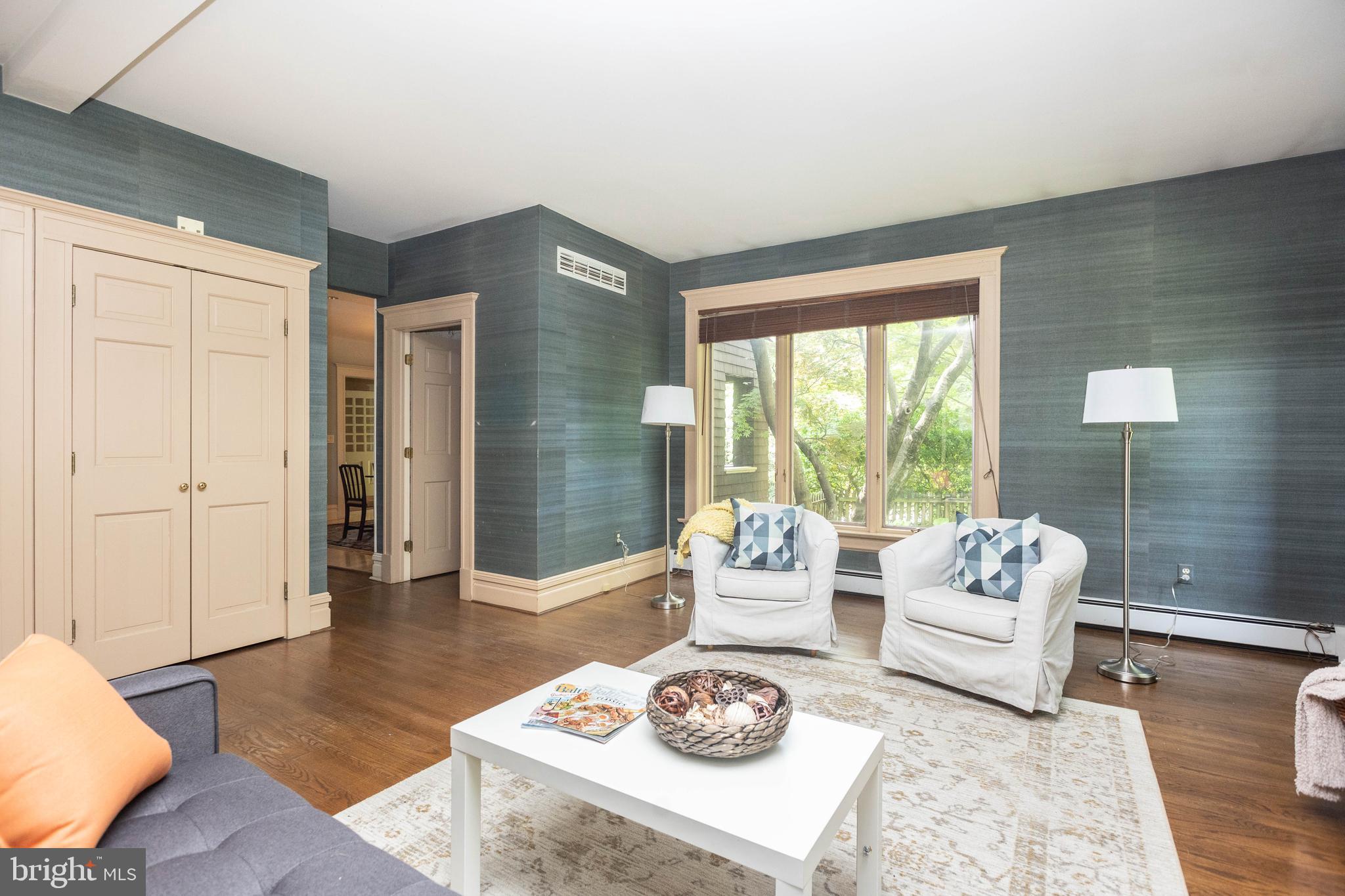 ROLAND PARK - Residential