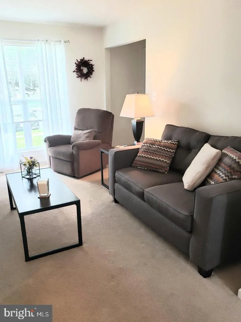 Woodbridge, Virginia 22192, United States, 3 Bedrooms Bedrooms, ,3 BathroomsBathrooms,Residential,Pending,3624