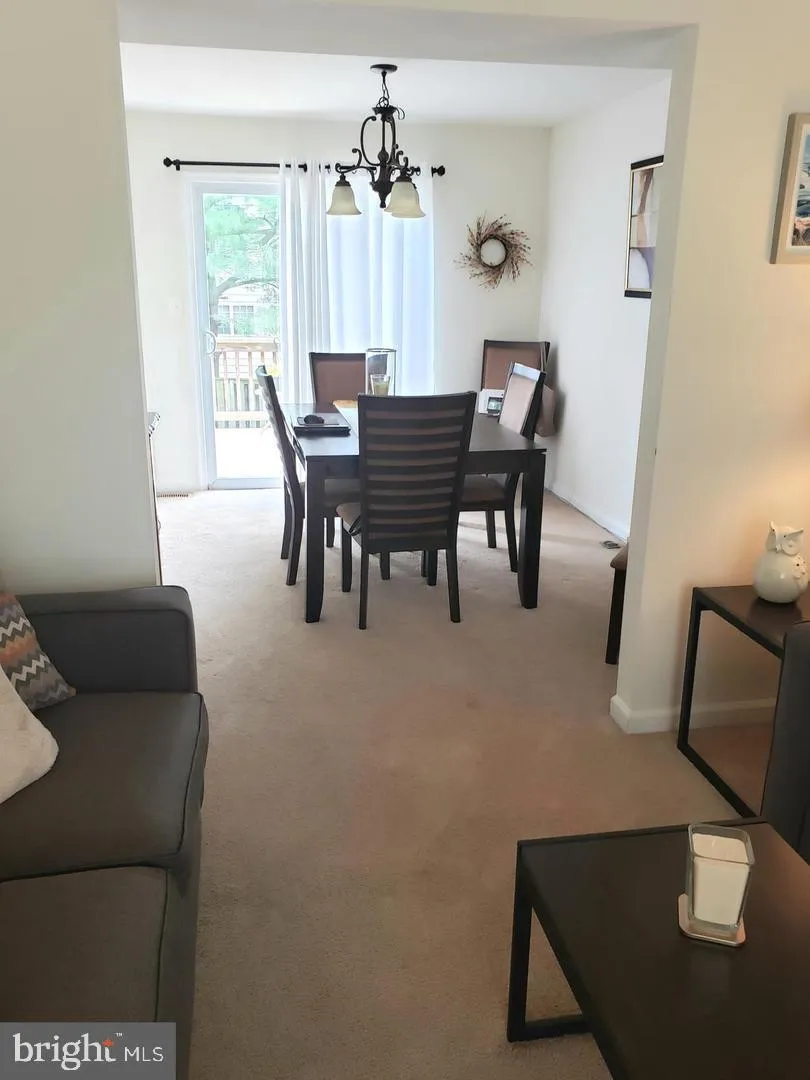 Woodbridge, Virginia 22192, United States, 3 Bedrooms Bedrooms, ,3 BathroomsBathrooms,Residential,Pending,3624