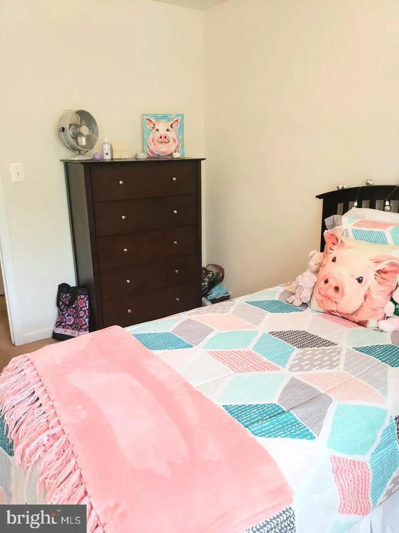 Woodbridge, Virginia 22192, United States, 3 Bedrooms Bedrooms, ,3 BathroomsBathrooms,Residential,Pending,3624