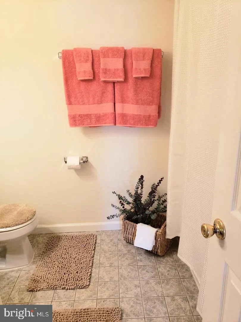 Woodbridge, Virginia 22192, United States, 3 Bedrooms Bedrooms, ,3 BathroomsBathrooms,Residential,Pending,3624