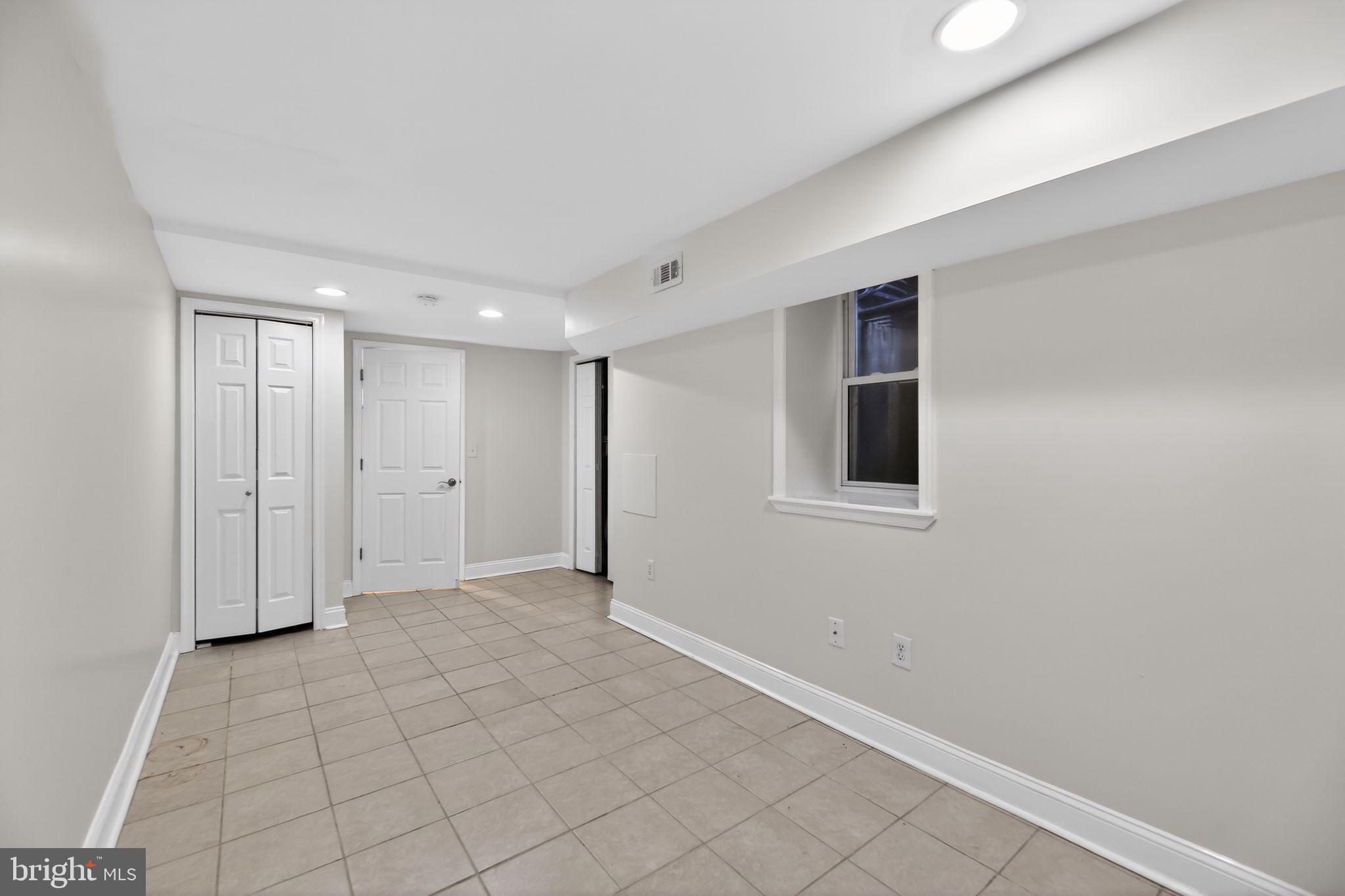 TEMPLE UNIVERSITY - Residential