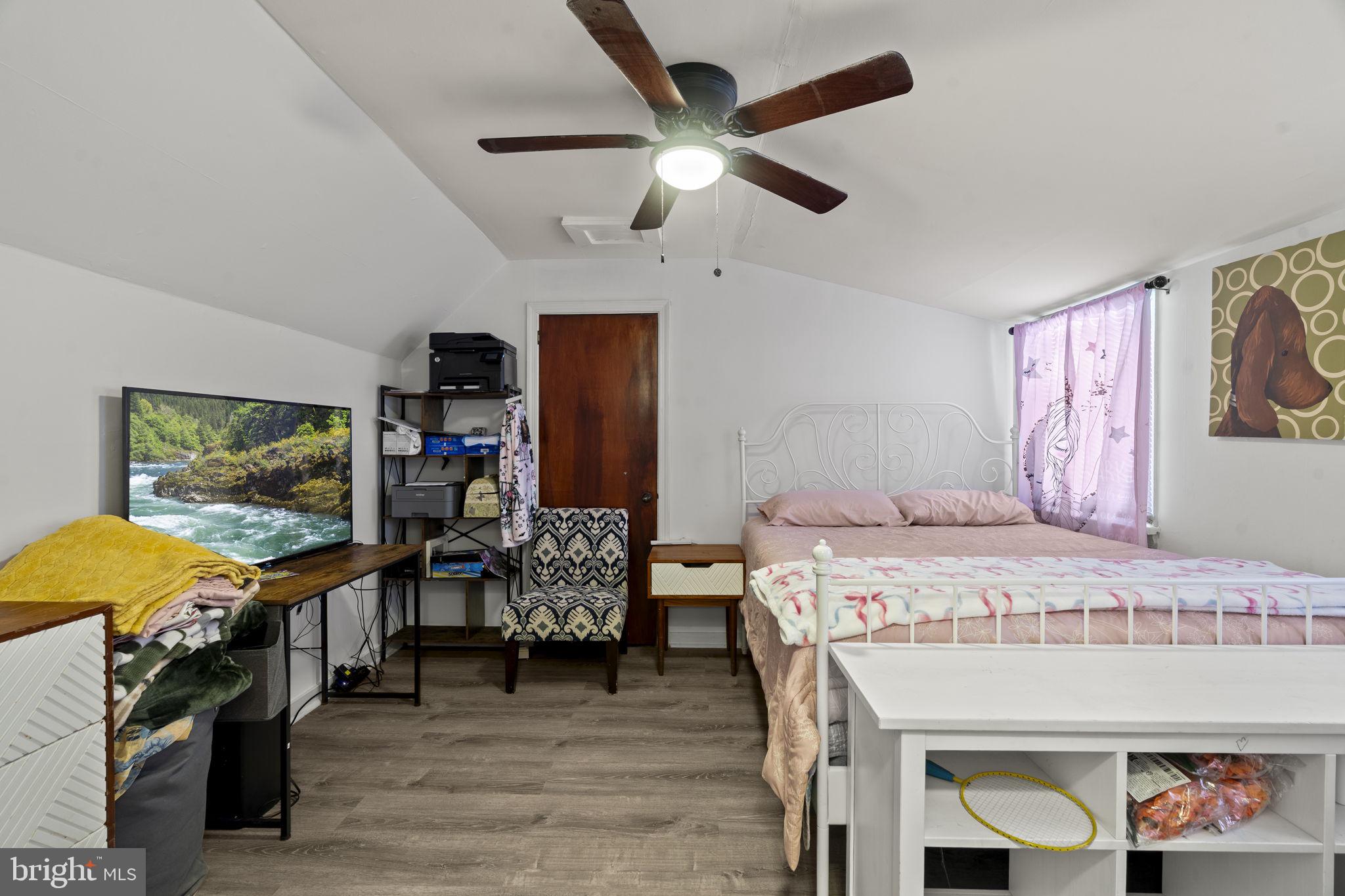 NORTH HILLS - Residential