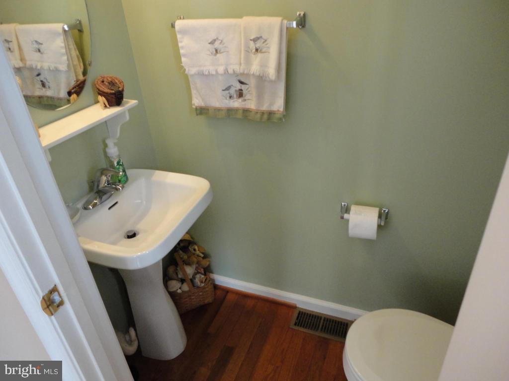 MANOR OAKS - Residential