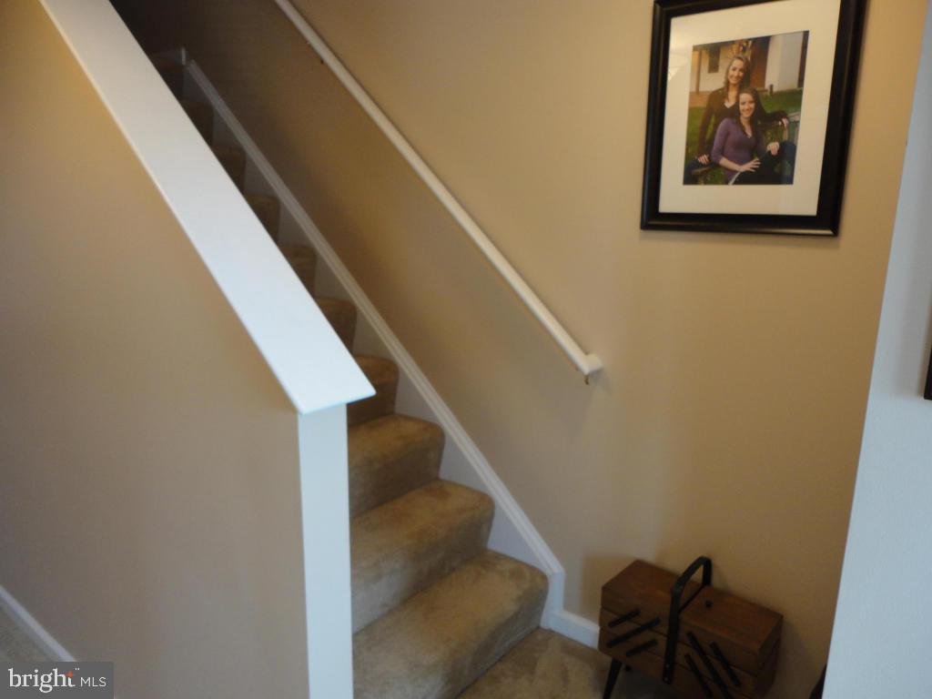 MANOR OAKS - Residential