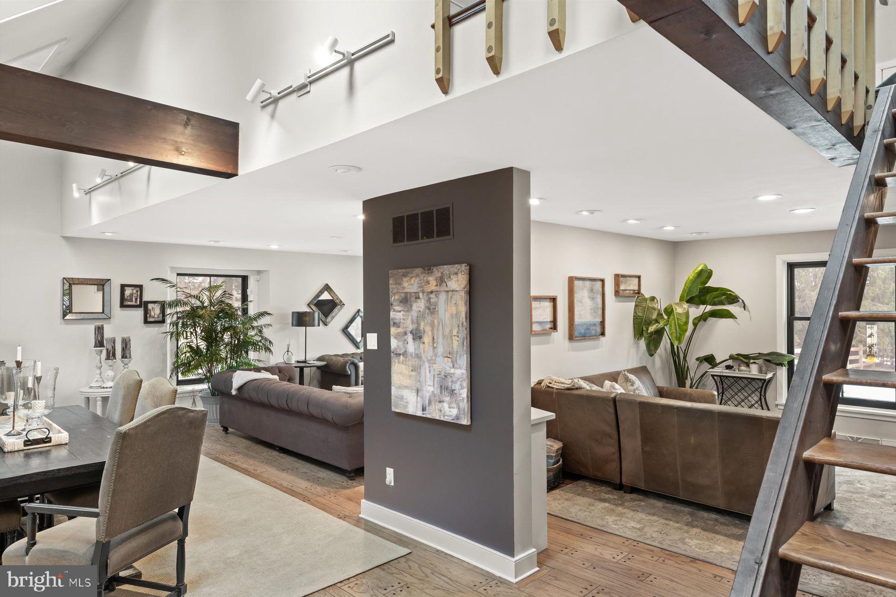 FORT WASHINGTON - Residential