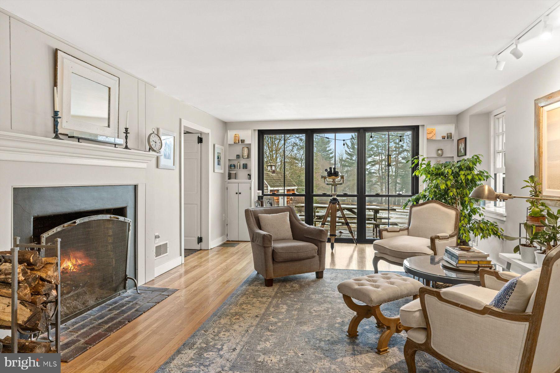 FORT WASHINGTON - Residential