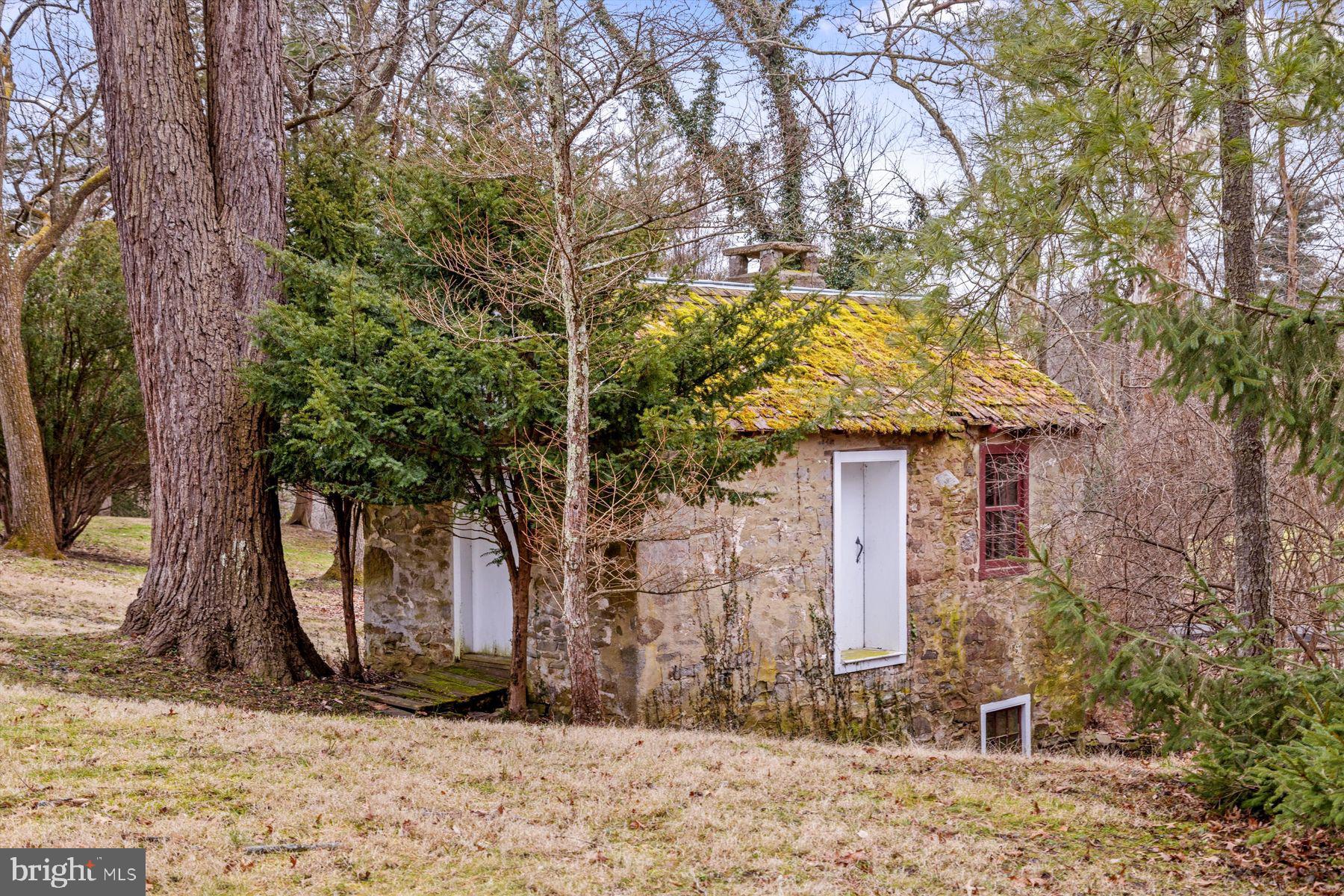 FORT WASHINGTON - Residential