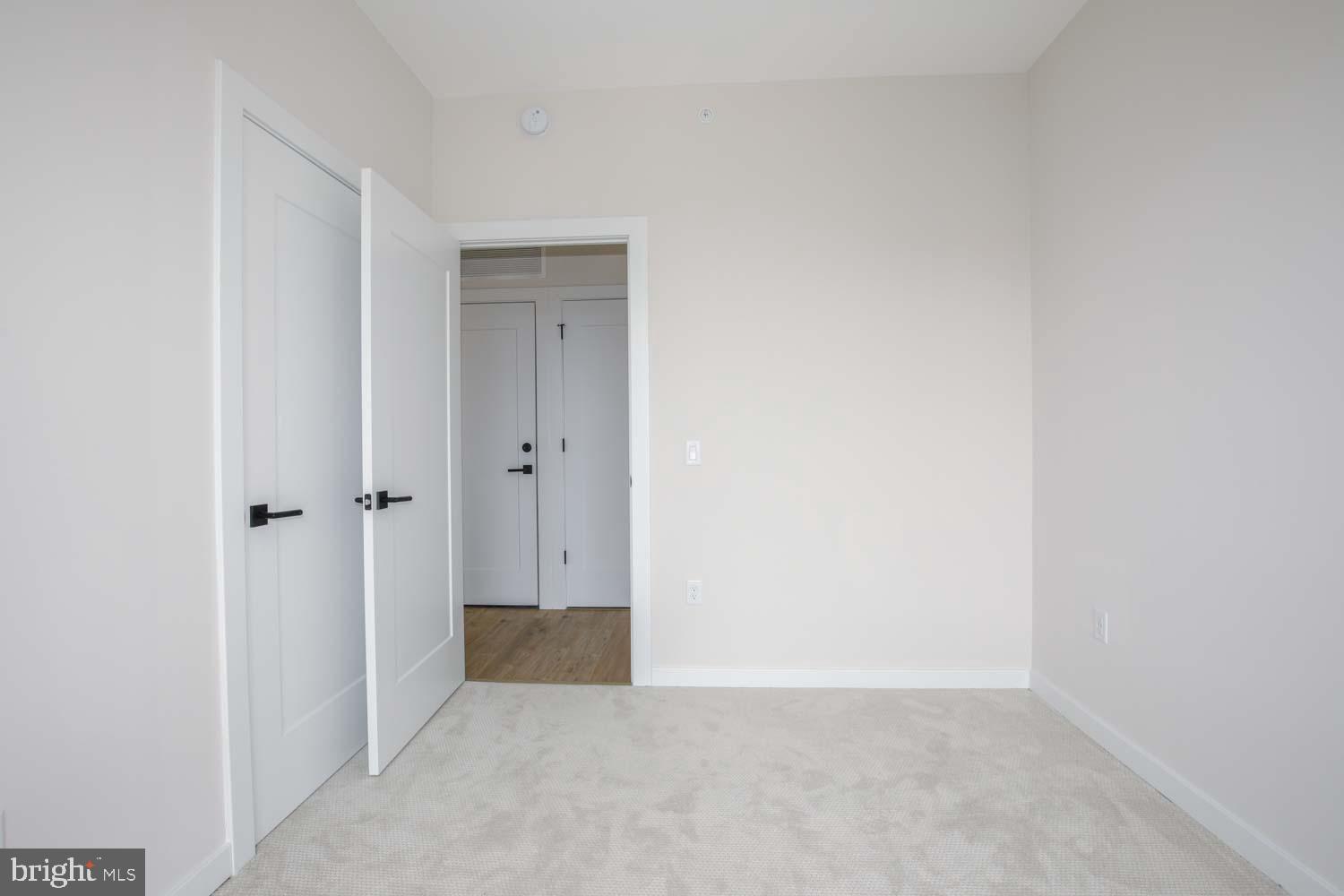 FALLS CHURCH CITY - Residential