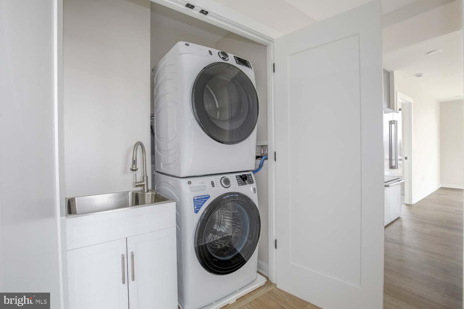 FALLS CHURCH CITY - Residential