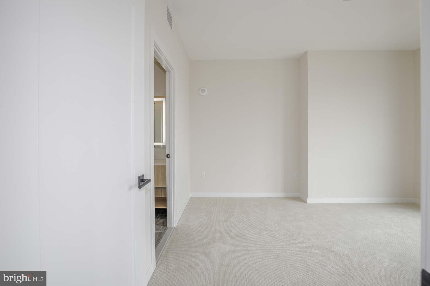 FALLS CHURCH CITY - Residential