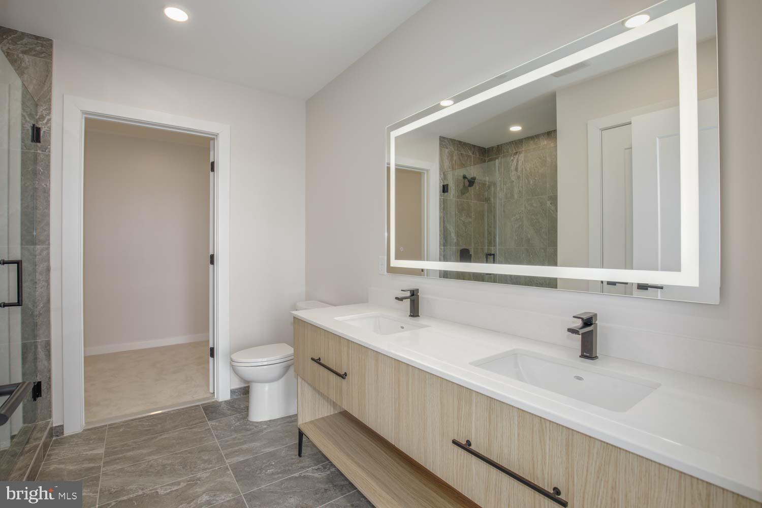 FALLS CHURCH CITY - Residential