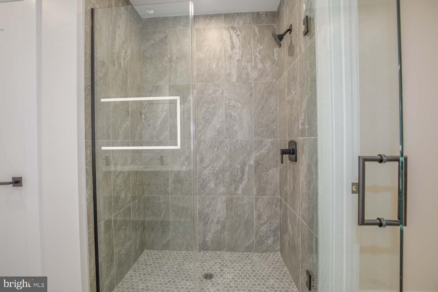 FALLS CHURCH CITY - Residential