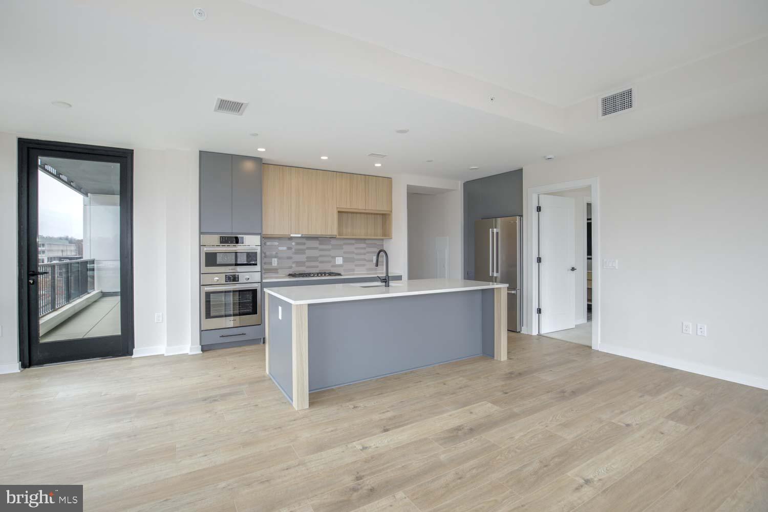 FALLS CHURCH CITY - Residential