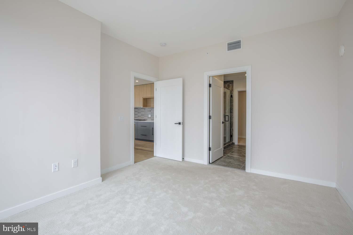 FALLS CHURCH CITY - Residential