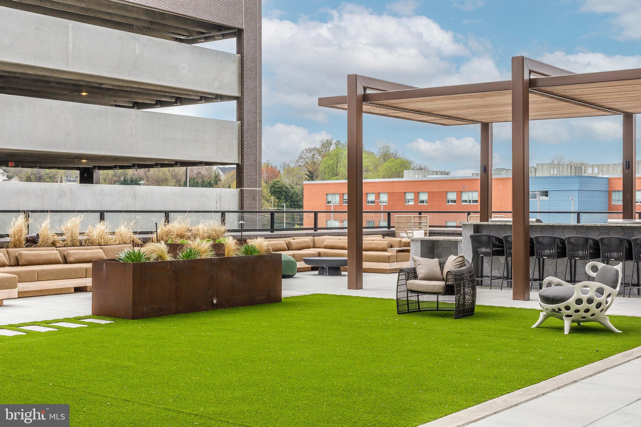 FALLS CHURCH CITY - Residential