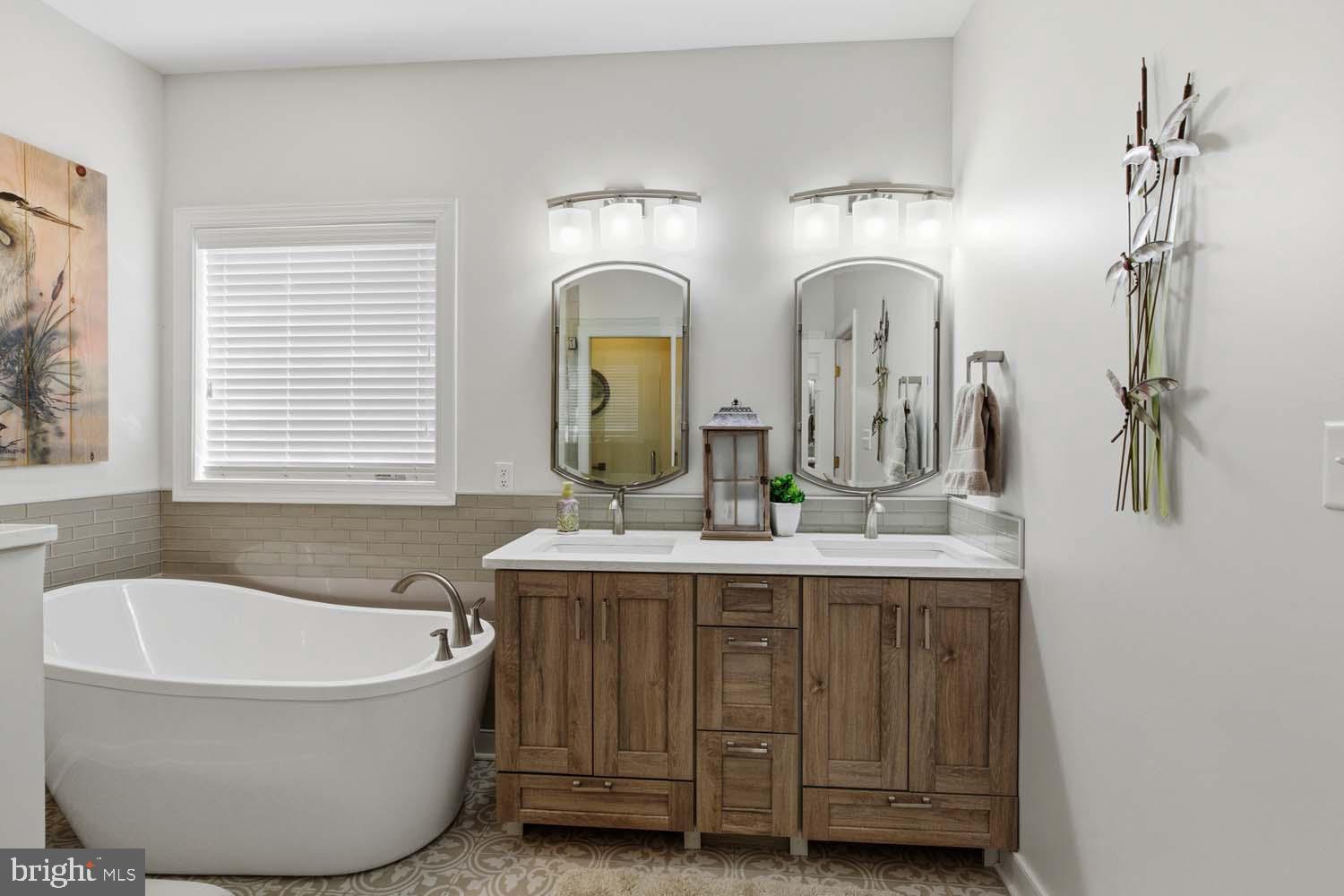 HILLS QUARTER - Residential