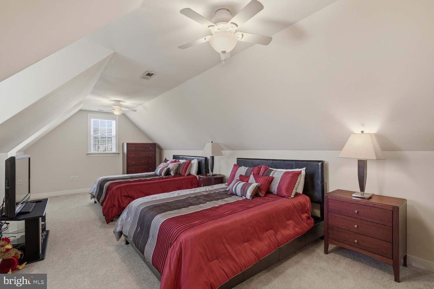 HILLS QUARTER - Residential