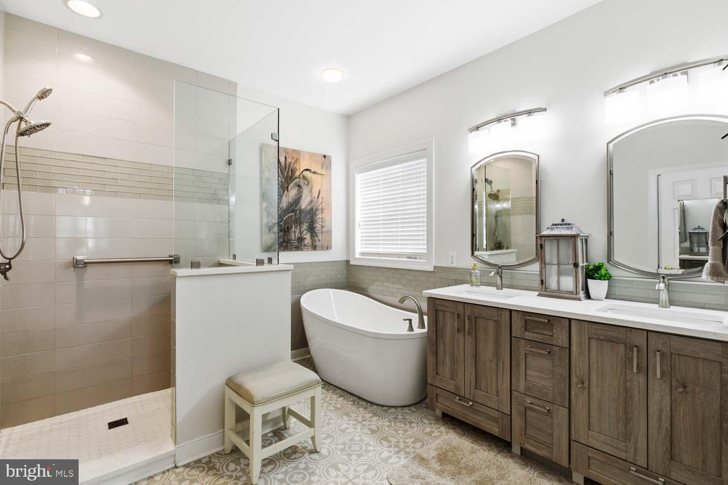 HILLS QUARTER - Residential