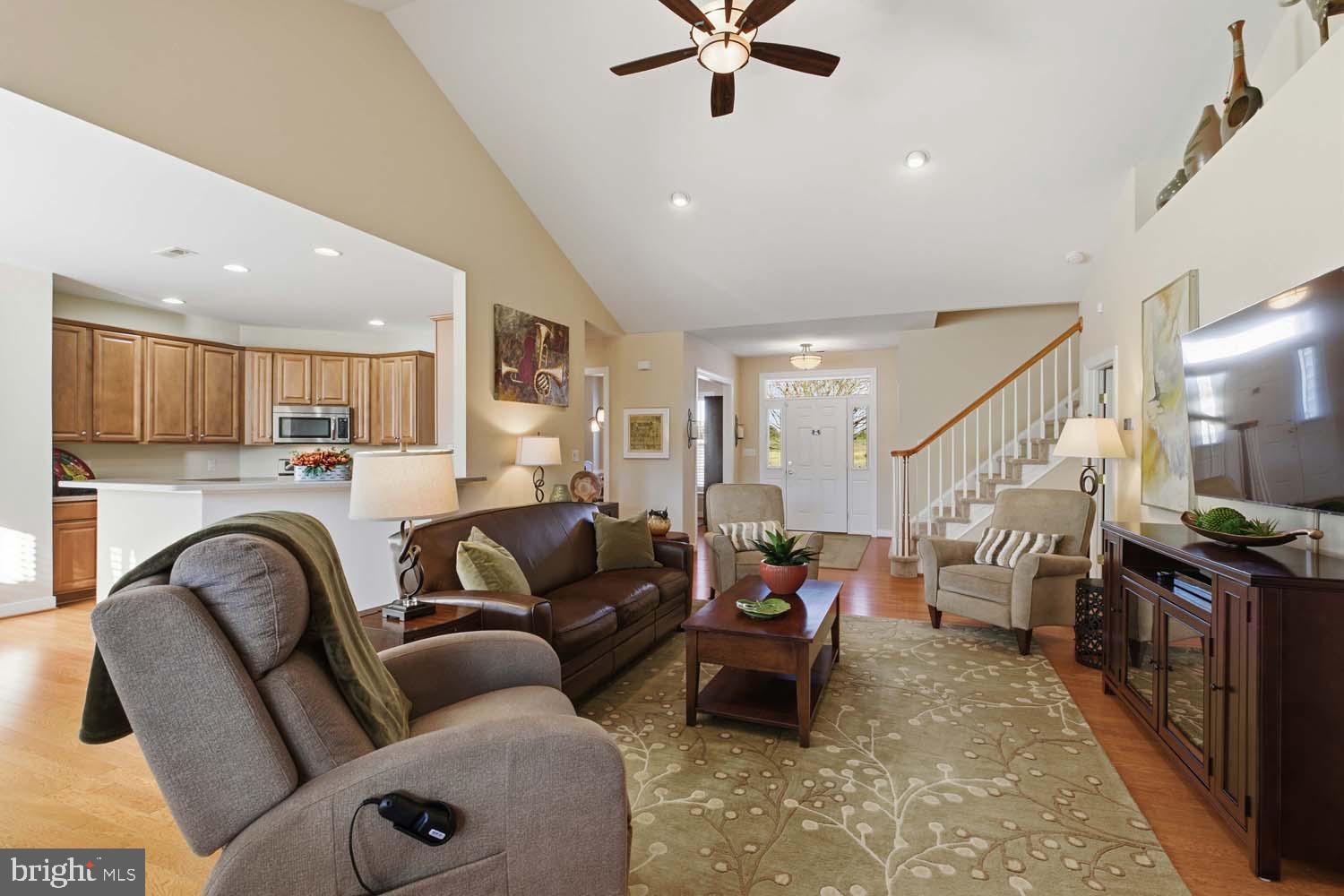 HILLS QUARTER - Residential