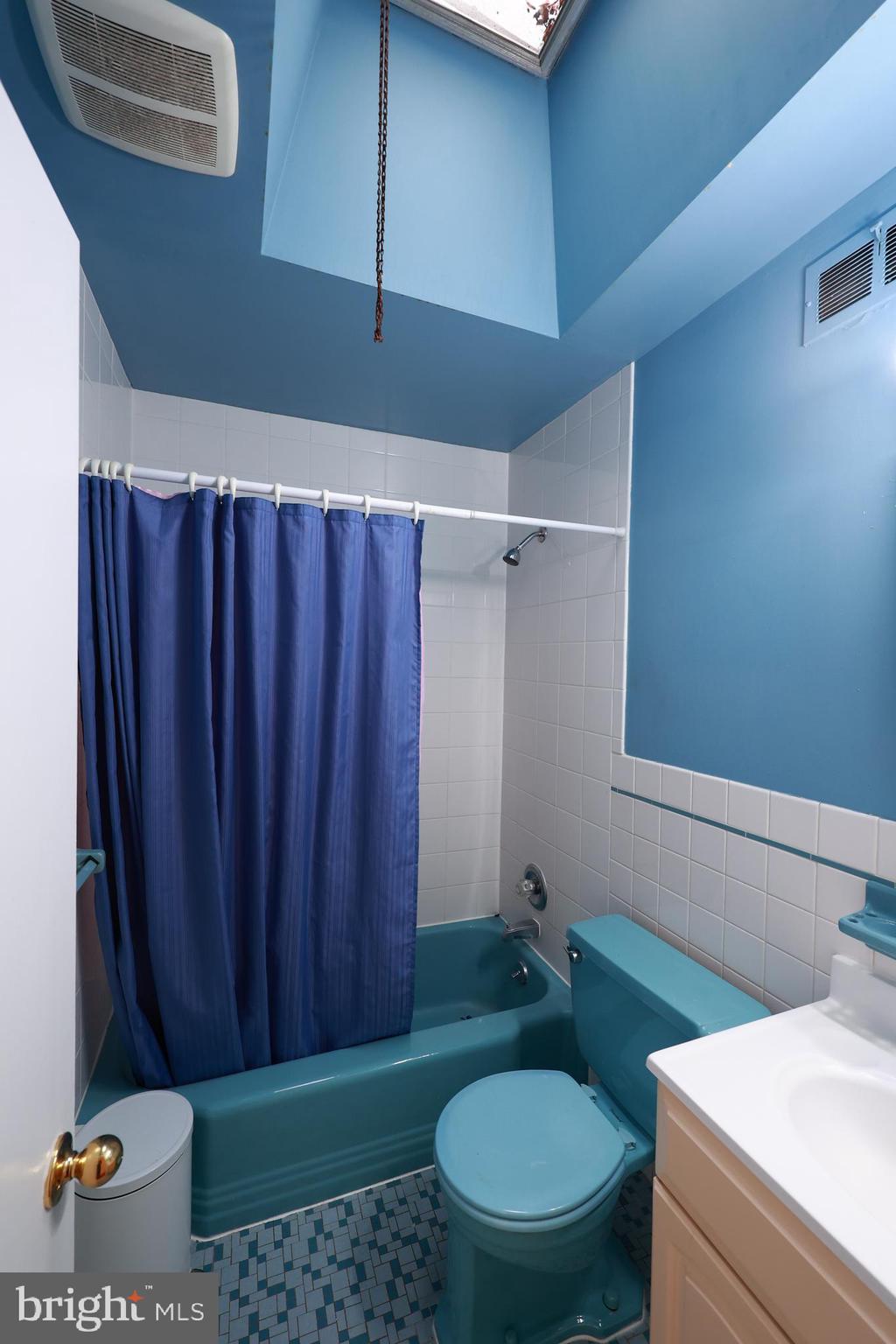 PHILADELPHIA (NORTHEAST) - Residential