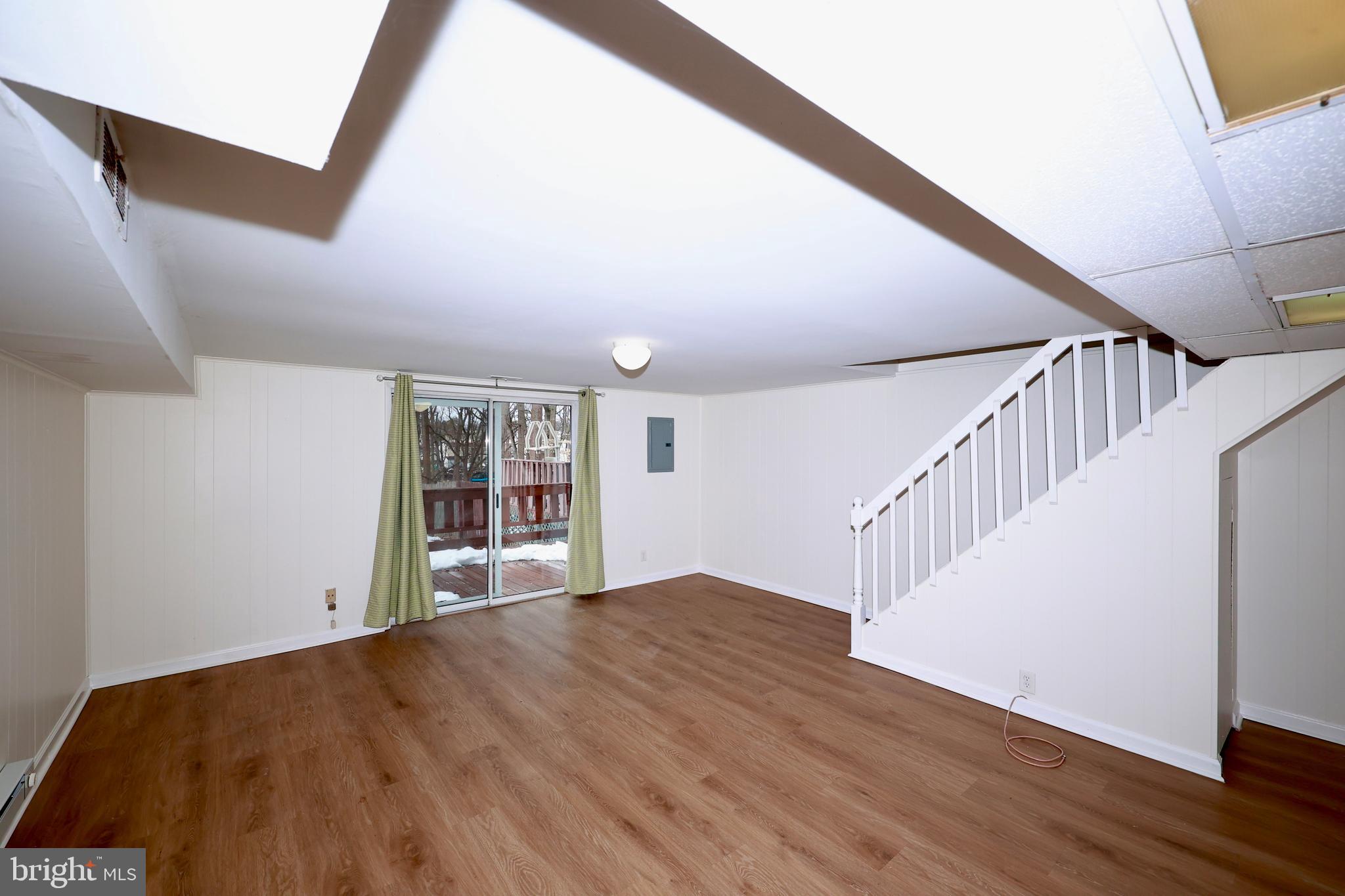 PHILADELPHIA (NORTHEAST) - Residential