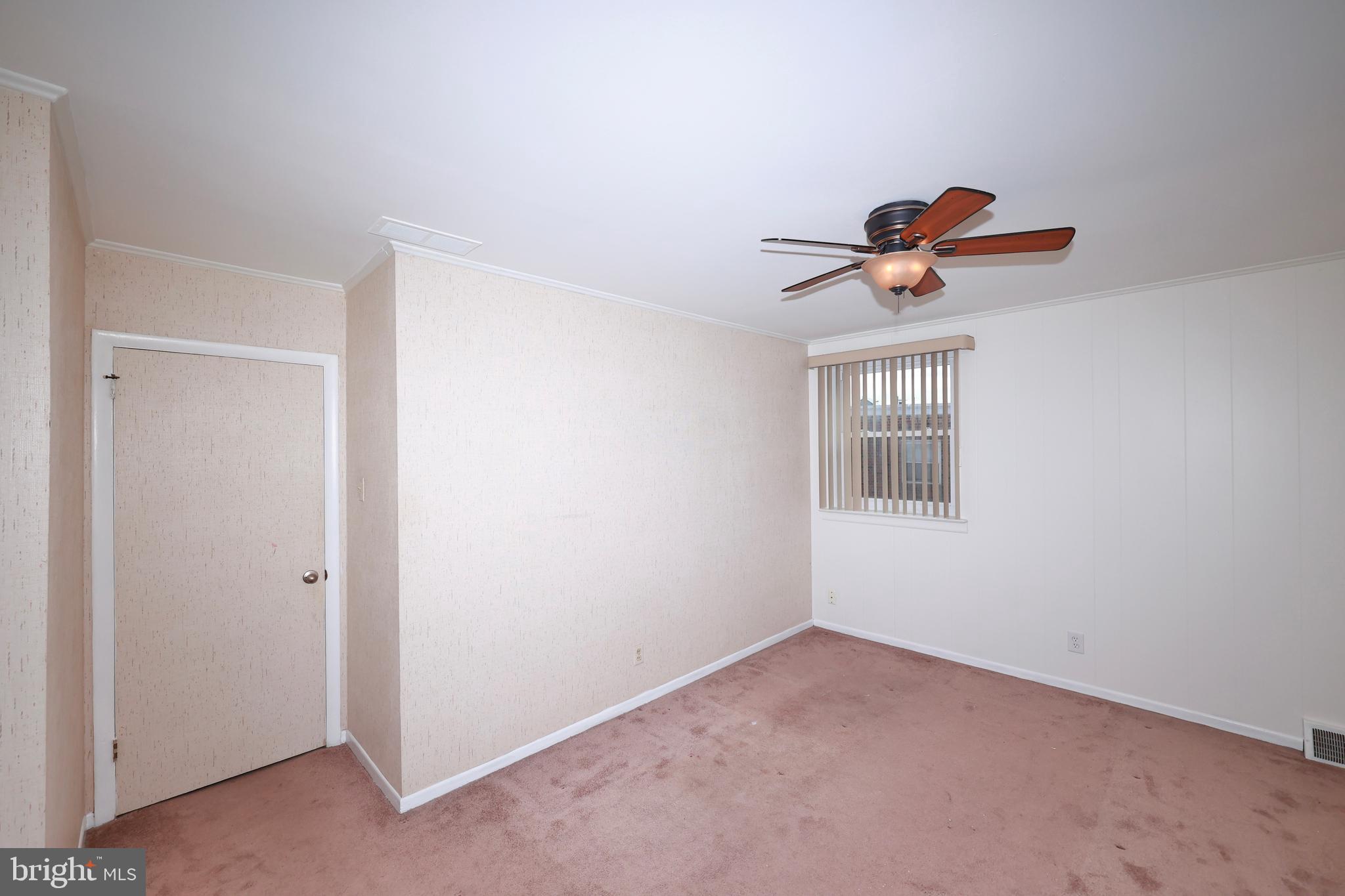 PHILADELPHIA (NORTHEAST) - Residential