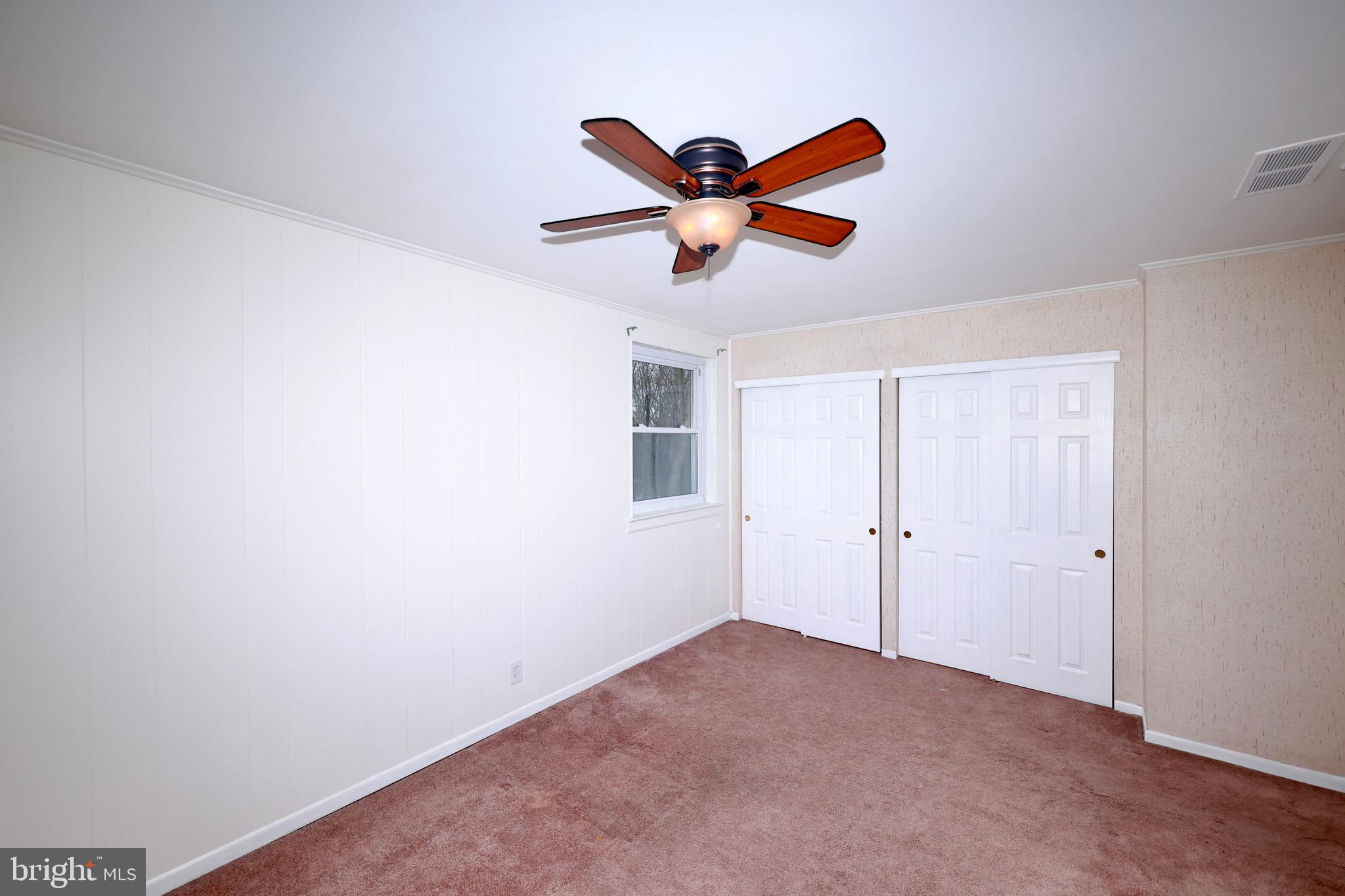 PHILADELPHIA (NORTHEAST) - Residential