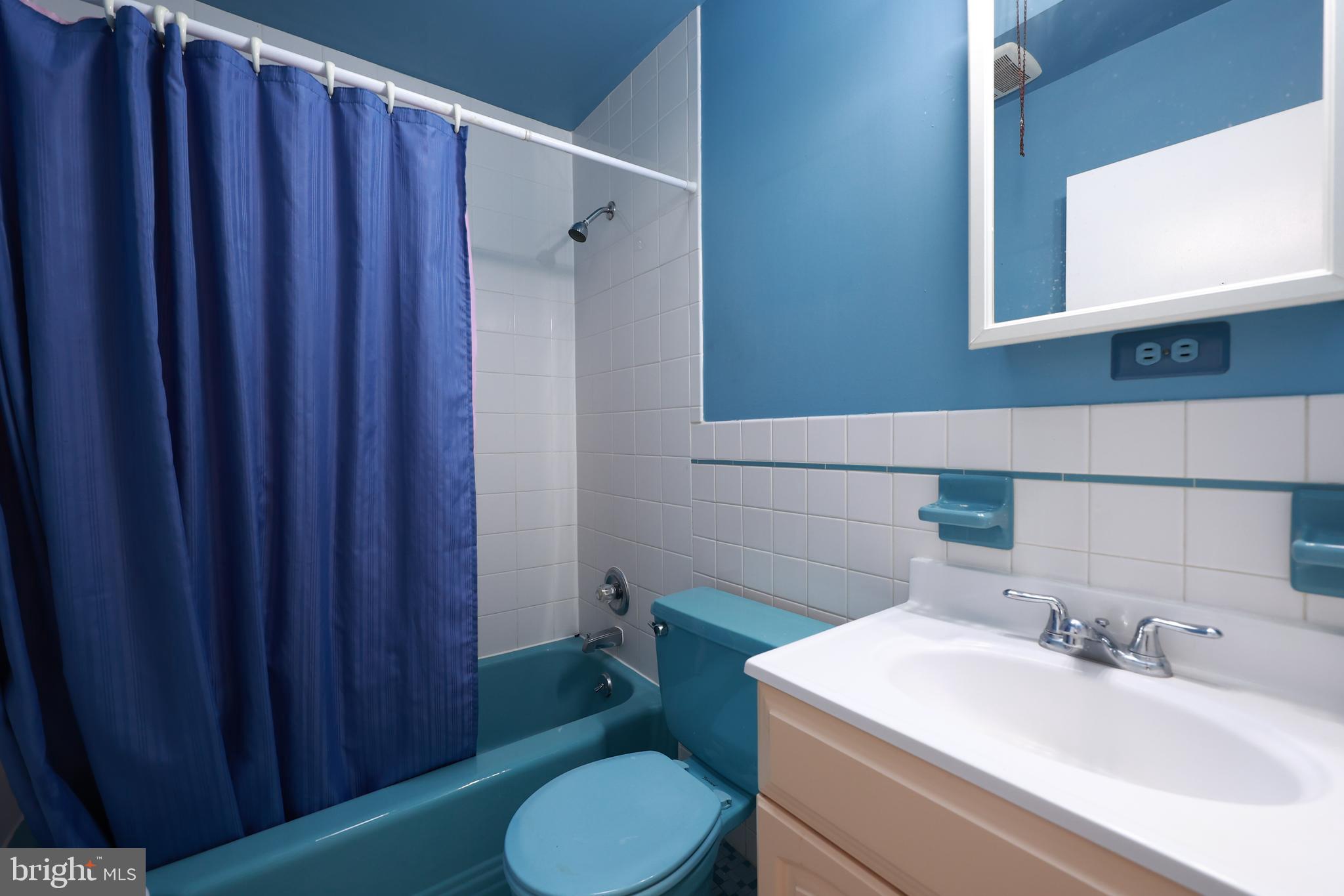 PHILADELPHIA (NORTHEAST) - Residential