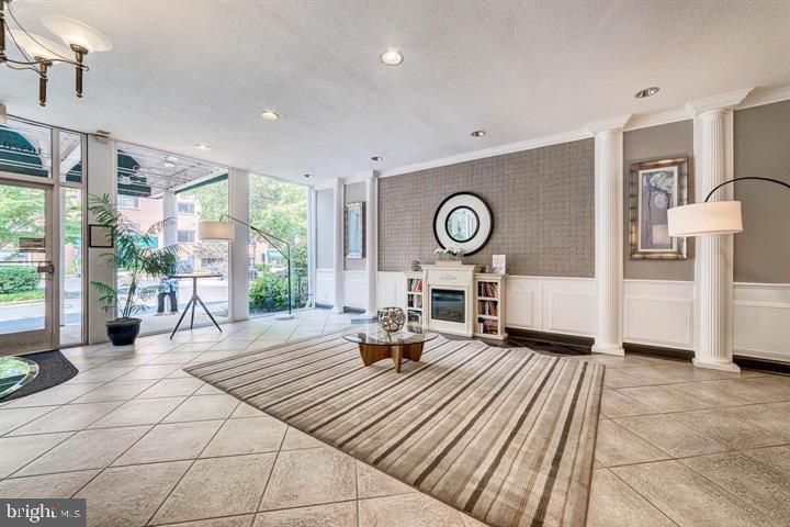 MAIN STREET GREEN - Residential Lease