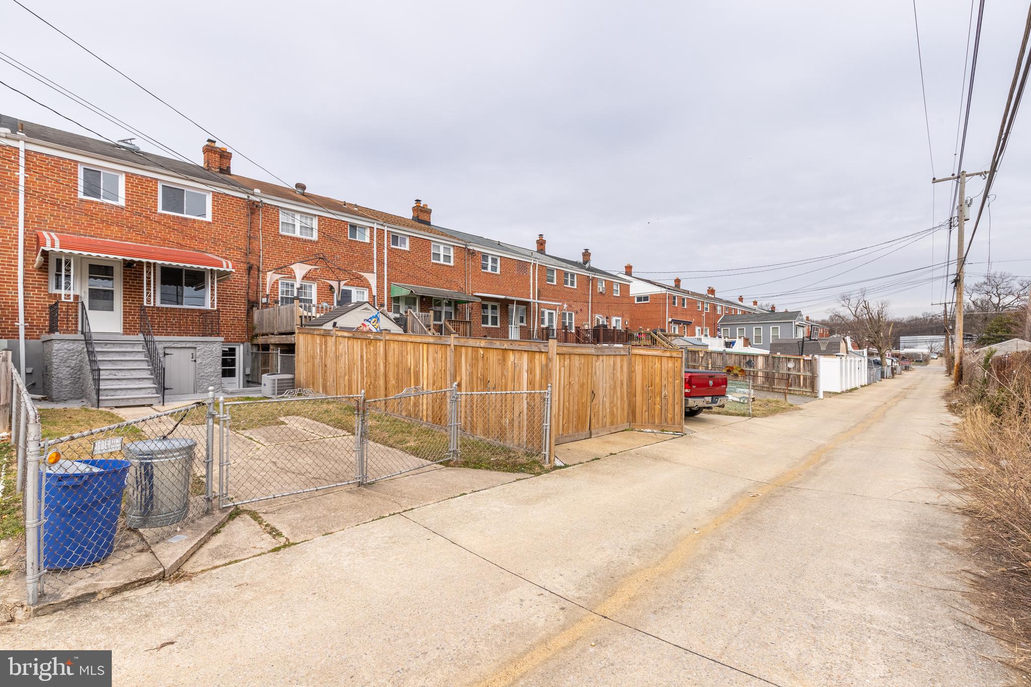 CHARLESMONT - Residential