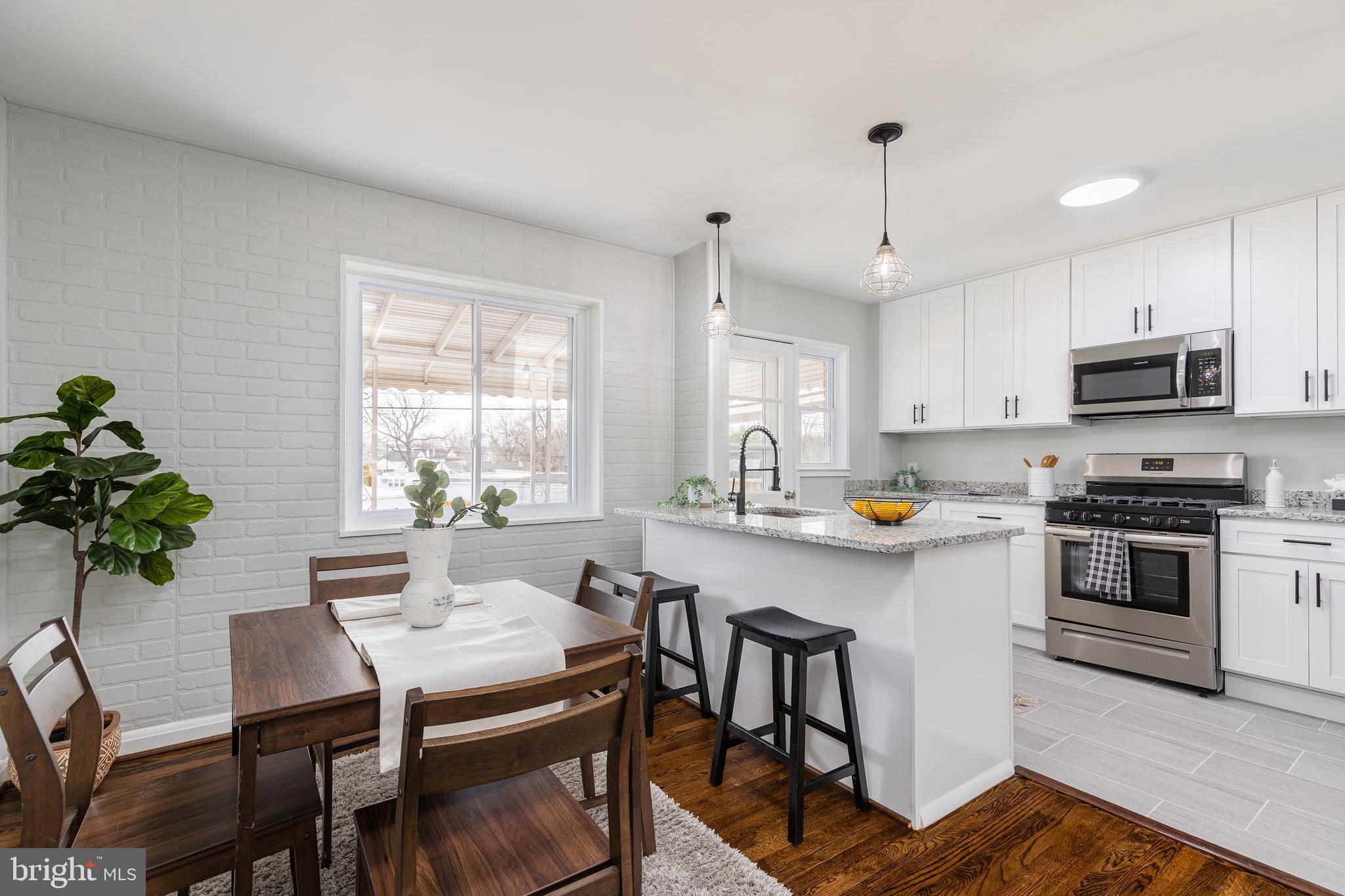 CHARLESMONT - Residential