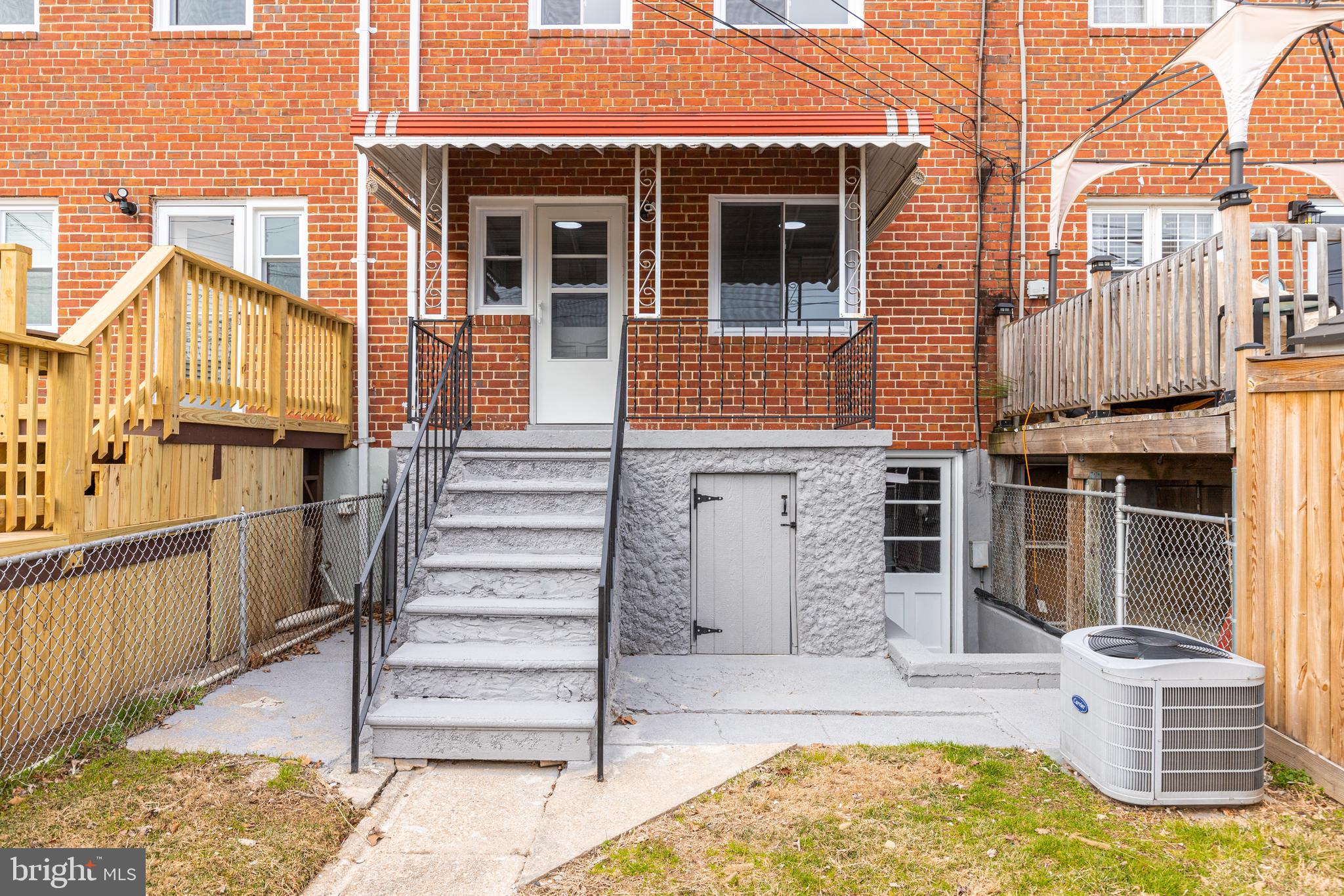 CHARLESMONT - Residential