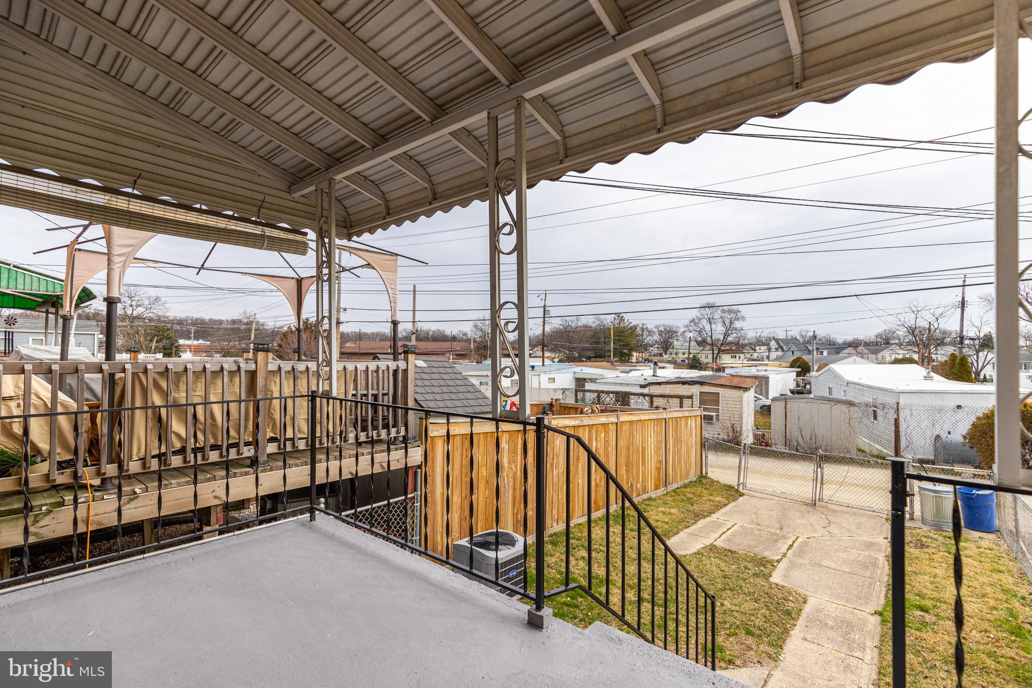 CHARLESMONT - Residential