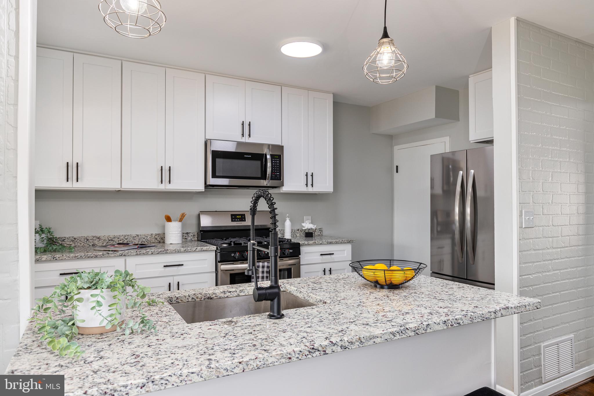 CHARLESMONT - Residential