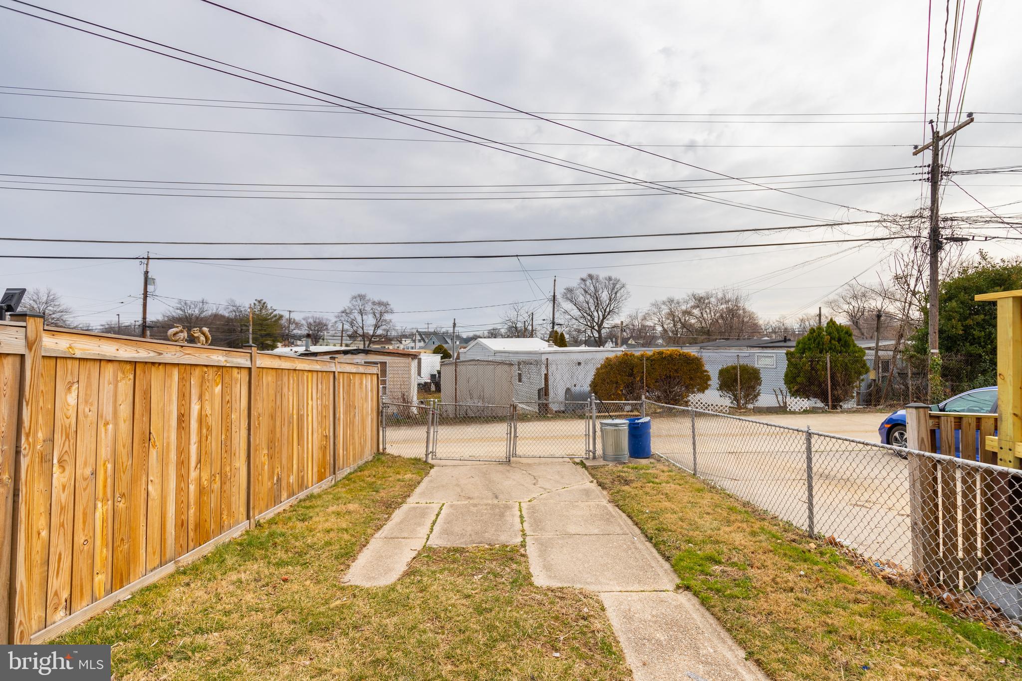 CHARLESMONT - Residential