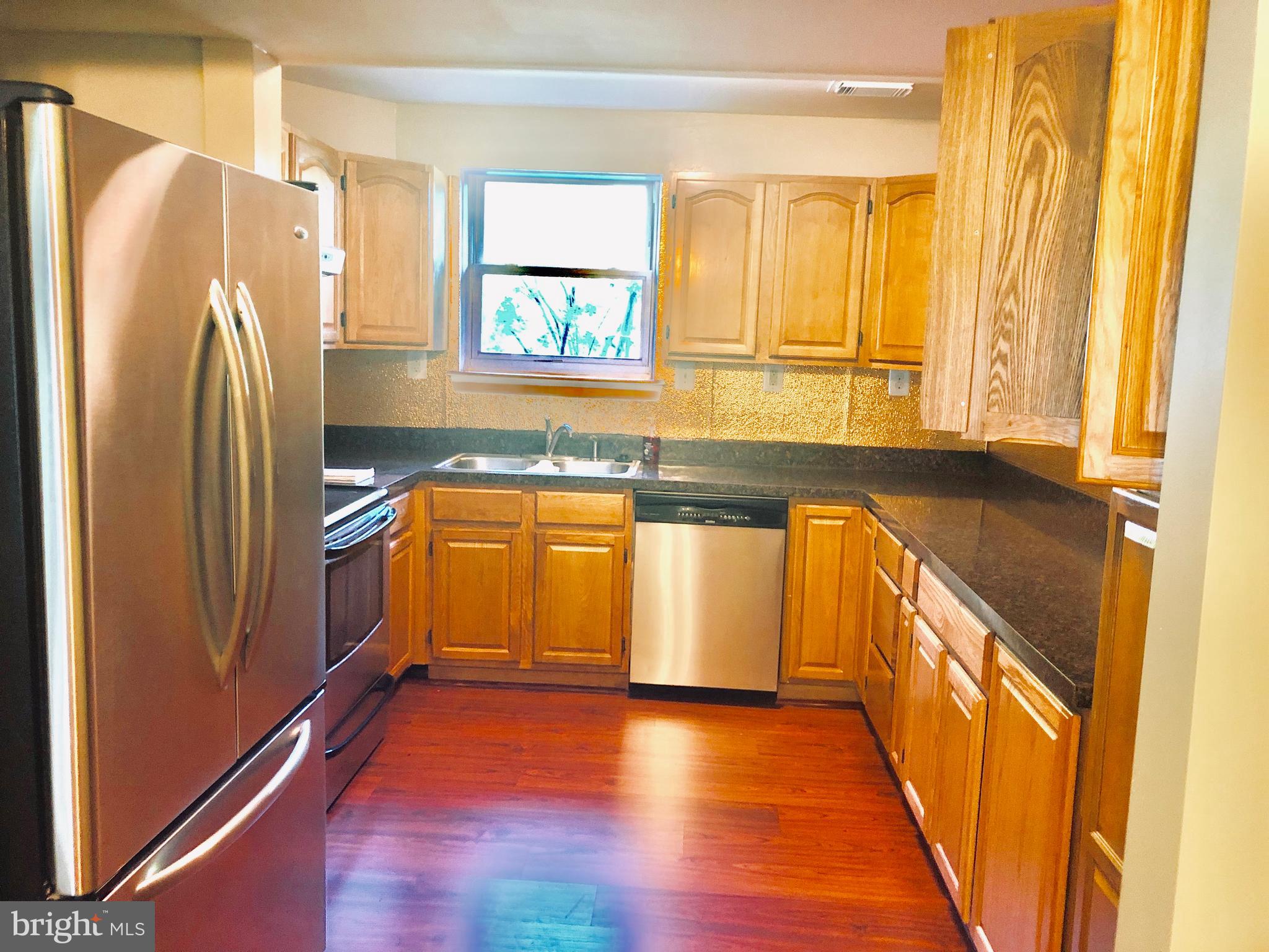 BRIGHTLEAF - Residential Lease