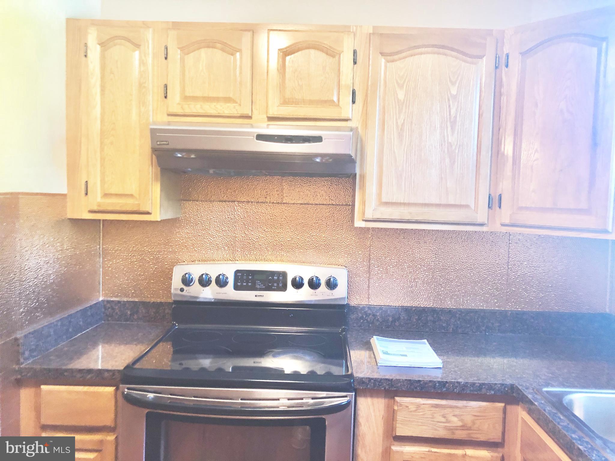 BRIGHTLEAF - Residential Lease