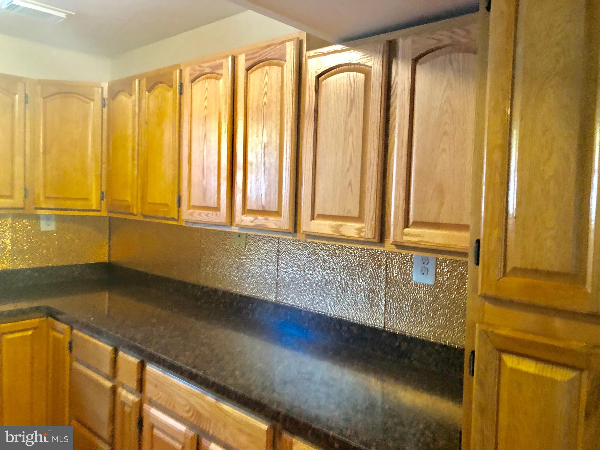 BRIGHTLEAF - Residential Lease