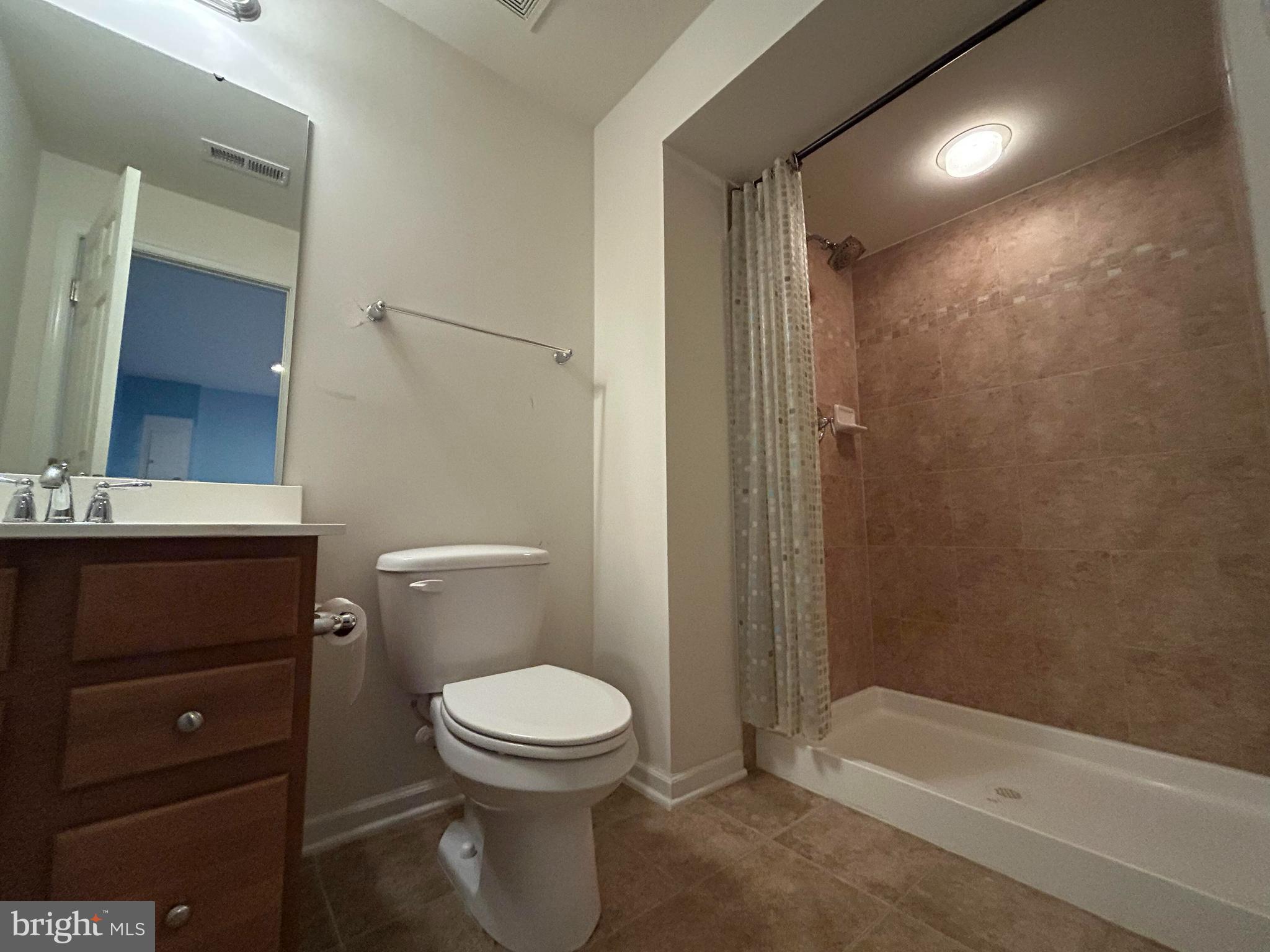 LEE'S PARKE - Residential Lease