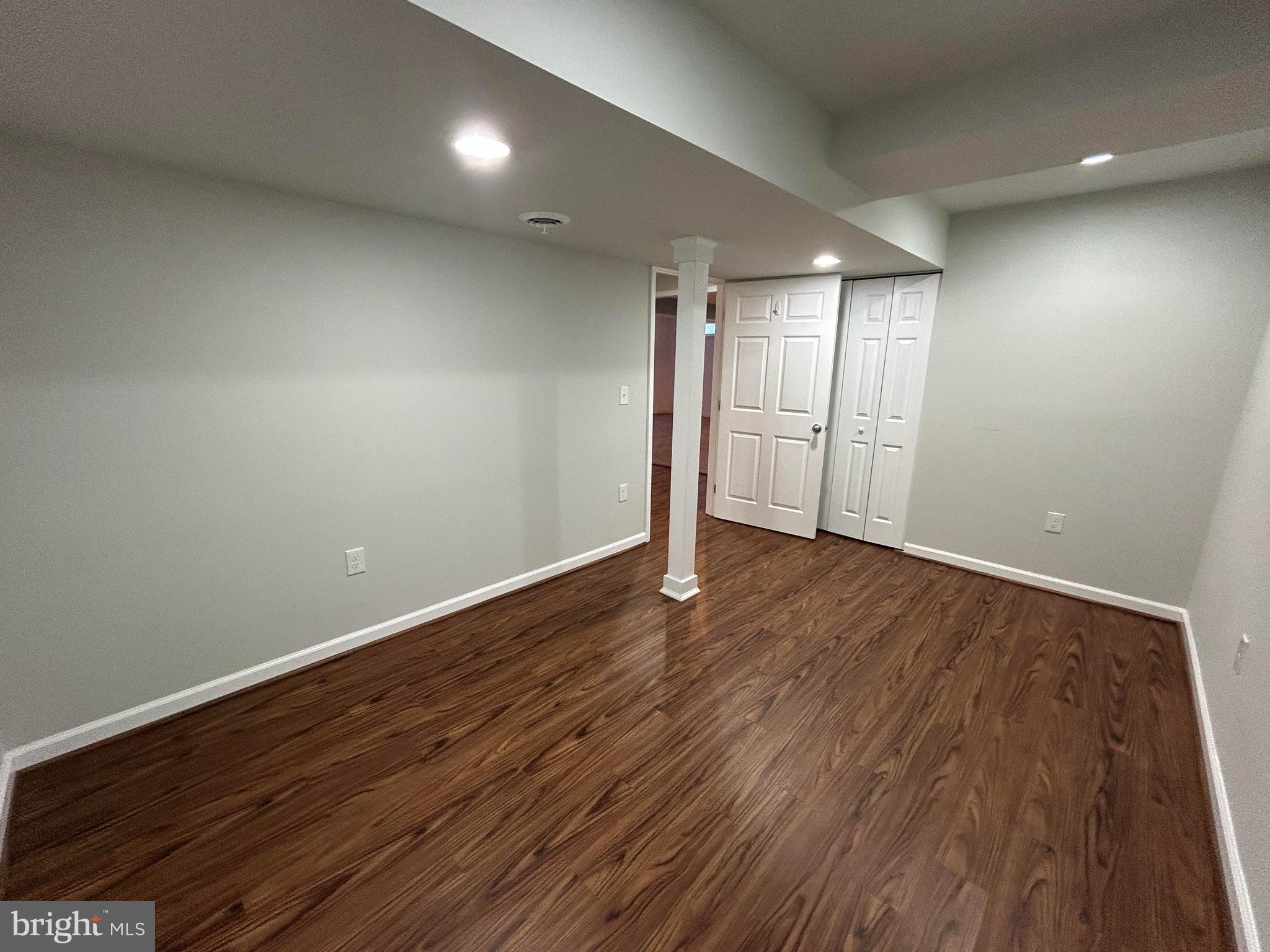 LEE'S PARKE - Residential Lease